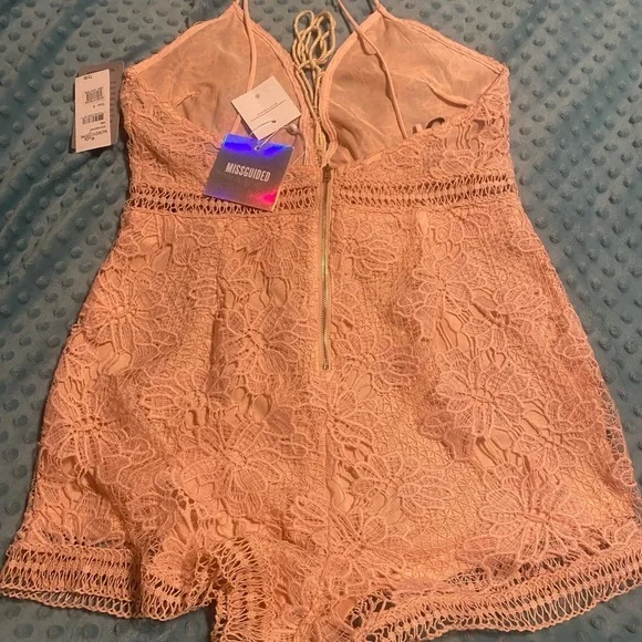 Missguided Lace Romper NWT - Picture 4 of 7